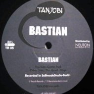 Bastian - Center Fold